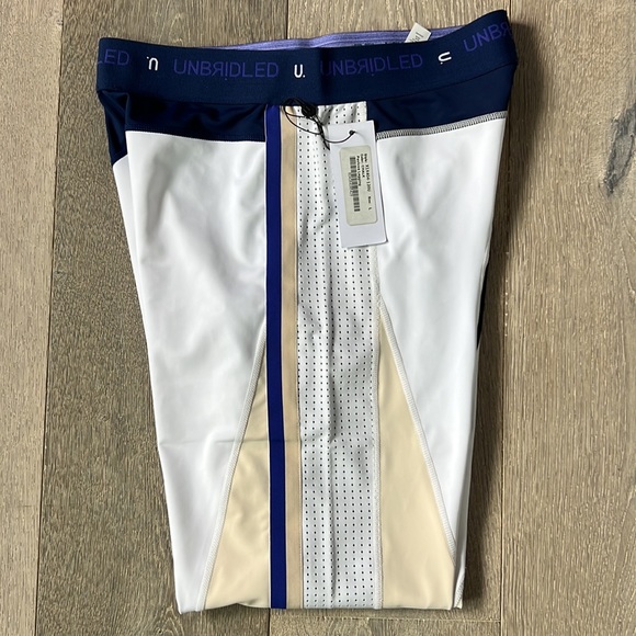 Unbridled Leggings - M & L - Picture 9 of 10